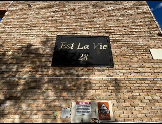 2 BEDROOM PROPERTY TO RENT IN BULT WEST